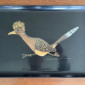 Bandeja vintage Couroc de Monterey con incrustaciones de laca negra, decoración estilo chinoiserie, bandeja de bar de 39,4 cm x 26,7 cm, bandeja de servir Roadrunner, estilo mediados de siglo.