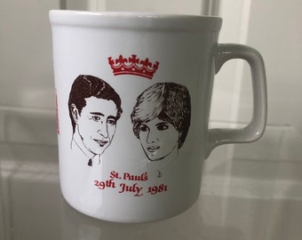 300ml Coffee Tea Mug "WAKE ME UP" Funny Design Novelty Christmas Gift
