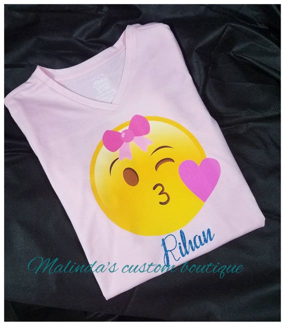 Kiss Emoticon Pink Heart Shirt - Kiss Face For Girls Tee Kiss Emoticon Pink Heart Shirt - Kiss Face For Girls Tee