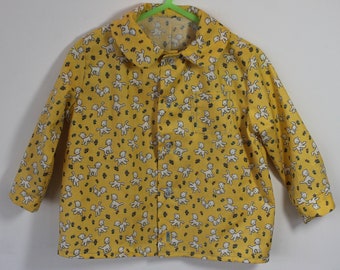 Lamb shirt for a one yr old. Retro shirt pattern and 1930s fabric print. Yellow shirt, gift idea.