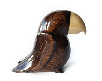 Hand Carved Ash Wood Parrot Figurine: Minimalist Sculpture