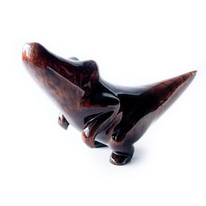 Wood Carving Crocodile Statue, Hand Carved Crocodile Figurine, Minimalistic Crocodile Sculpture, Natural Wood Figurine, Wooden Crocodile