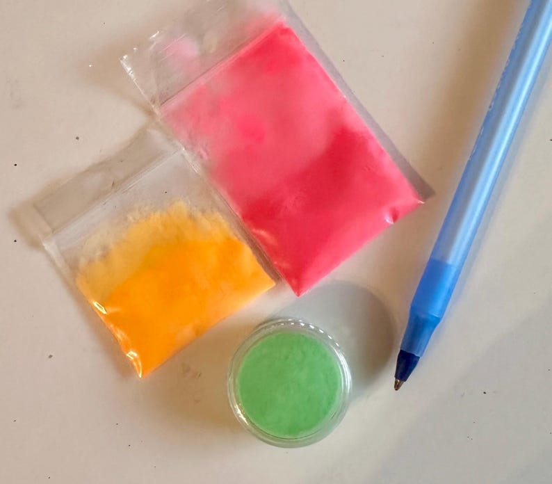 Neon Luminous glow powder super bright fluorescent powder pigment noctilucent powder glow in dark image 12