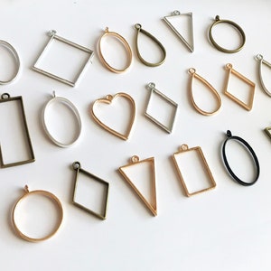 Hollow Glue Blank Pendant Tray Bezel pendant charm frame resin tray pressed dry flower setting jewelry