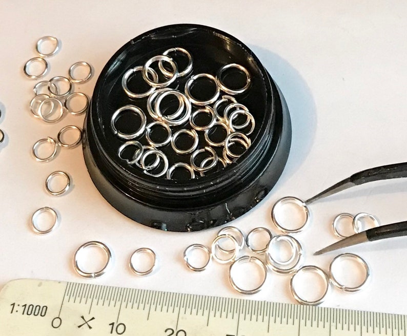 50 x 8mm Antique Silver Plated Open Jump ring Connector Finding FREE UK P+P L28