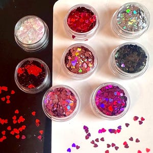 Lantejoulas holográficas ultrafinas em formato de coração de 3 mm com glitter a laser para unhas.
