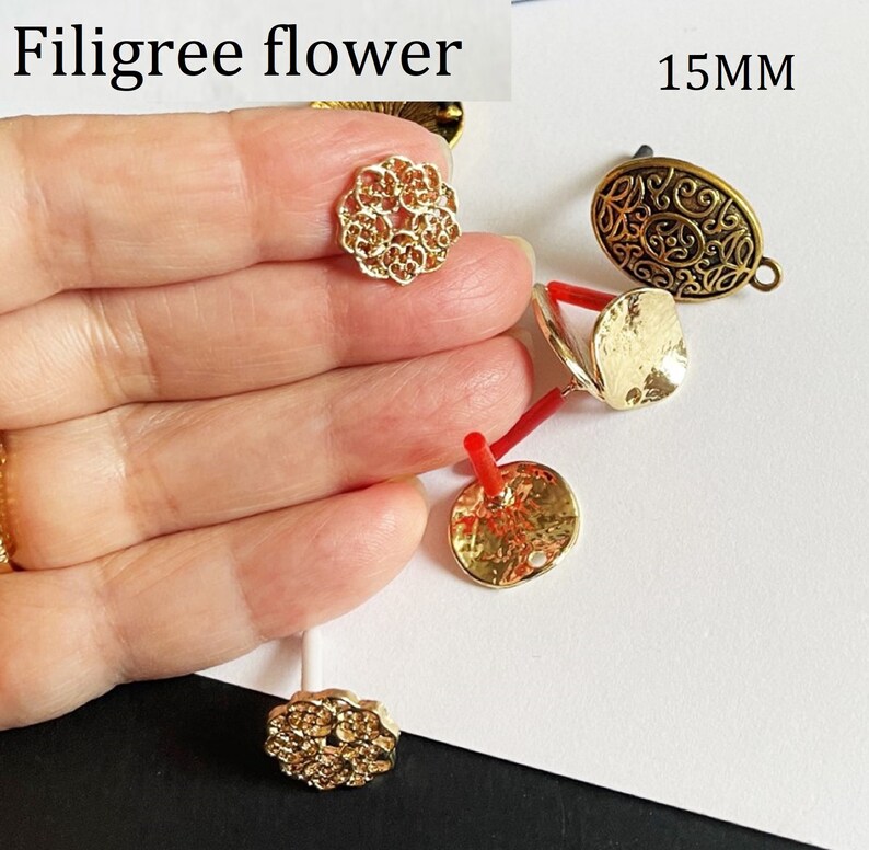 2 pièces Boucles doreilles Connecteurs de base à goujons linker Bijoux Découvertes Composants, 0ne paire Filigree flower