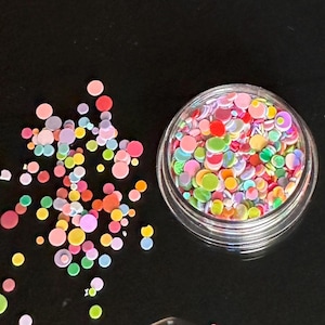 Paillettes rotonde iridescenti per unghie, puntini che formano palline di vetro in resina per decorazioni di gioielli