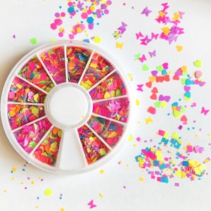 Mescola punte al neon ultra sottili a forma di cuore, farfalla, esagono, paillettes quadrate che si illuminano al buio con scaglie fluorescenti