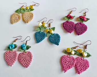 Handgemachte gehäkelte Beerenohrringe – Boho-Schmuck im Obst-Stil