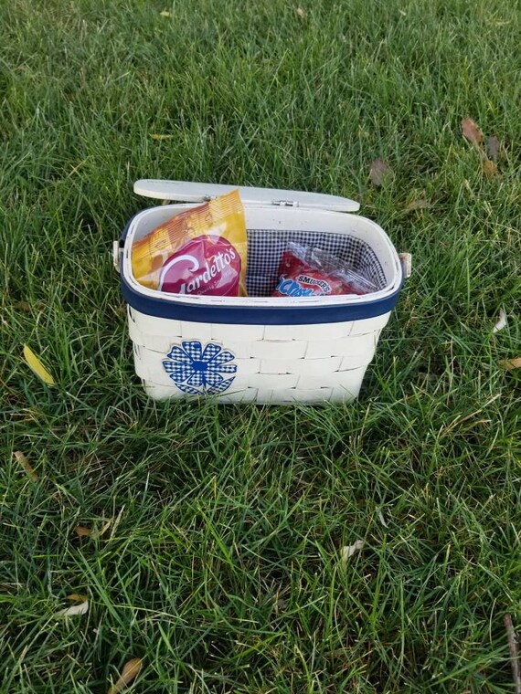 Cute vintage picnic basket- woven wooden picnic ba