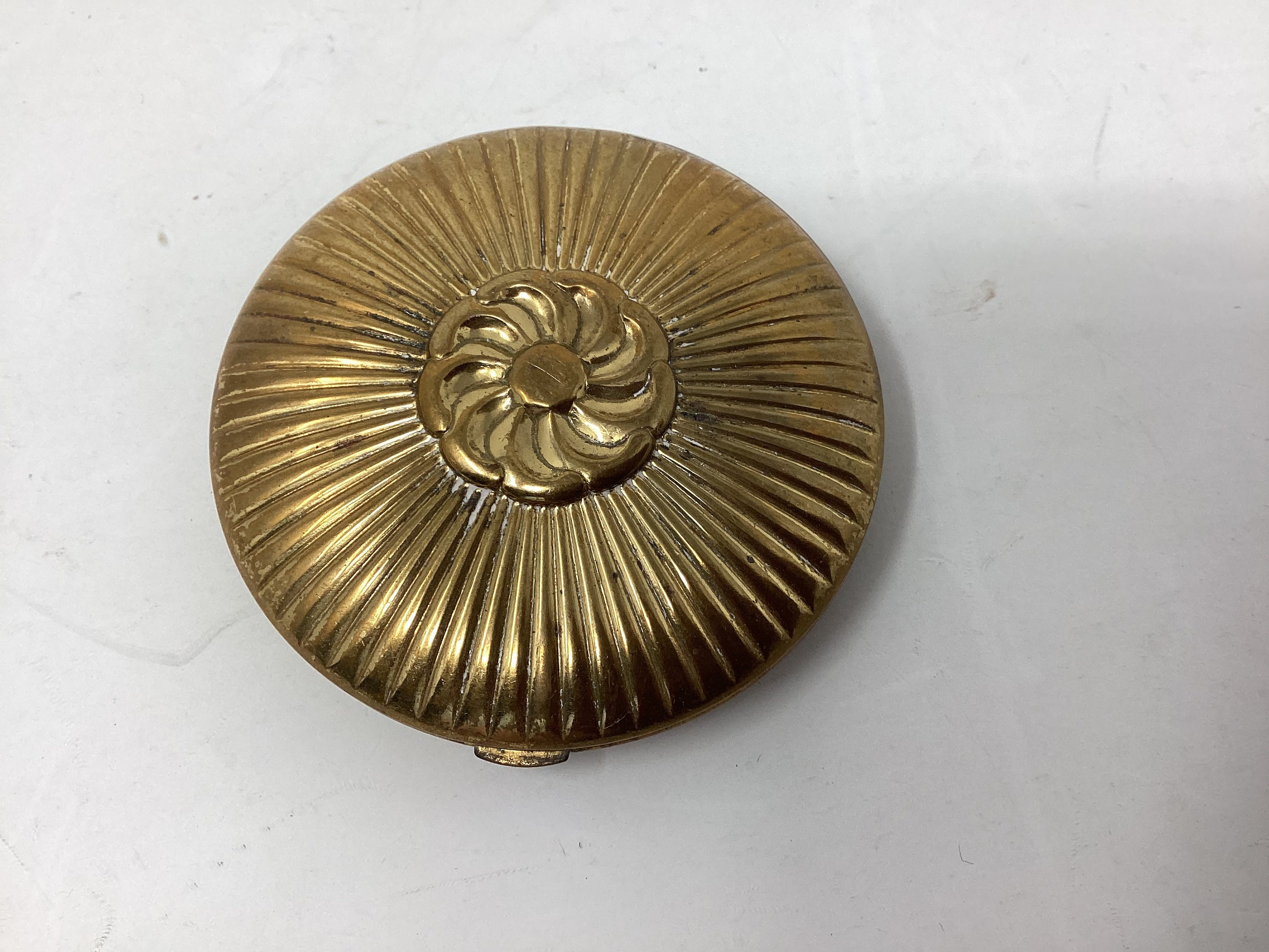 Circa 1950’s Richard Hudnut Compact