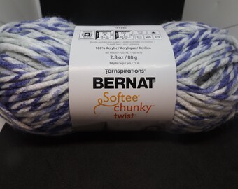 Bernat Softee Chunky Ombre Yarn ~ Jumbo Ball ~ Colour # 31525 Camouflage ~ 300 Grams10.5 Ounces ~ 275 Yards ~ #6 Super Bulky