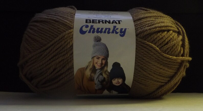 Bernat Softee Chunky Yarn Jumbo Ball Colour 30011 Soft Taupe 400 Grams 14 Ounces 431 Yards 6 Super Bulky
