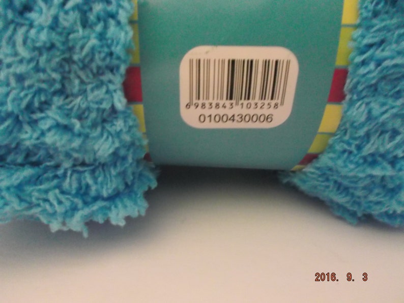 Herrschners Kid's Ultrafleece Yarn Iced Blue 3.5 oz 108 Yards image 2