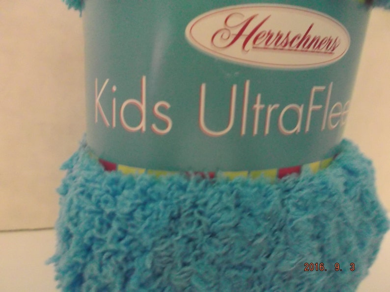 Herrschners Kid's Ultrafleece Yarn Iced Blue 3.5 oz 108 Yards image 4