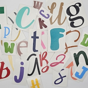 Custom Letter Decal Vinyl Monogram Sticker Personalized Initial Adhesive Tumbler Decoration Window Graphic Laptop Design Car Emblem Door