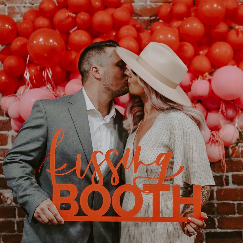 Kissing Booth Sign - Etsy