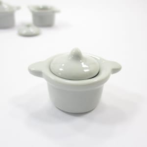 Ceramic White Kitchenware Soup Pot Dollhouse Miniatures Food Supply 12806