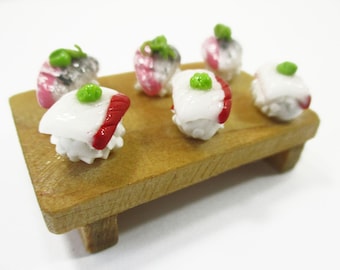 Ensemble déjeuner bento sushi sashimi miniature pour maison de poupée, nourriture pour poupée 15944