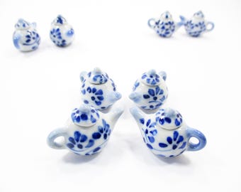 Juego de 4 teteras y cafeteras, color azul, para miniaturas de casa de muñecas, cerámica, 12930