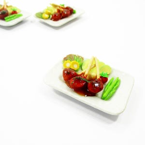 1:6 Miniature Food Grill Steak Lamb Leg Vegetable Ceramic Food On Plate Tiny Mini Doll Dollhouse Steak Barbecue Meat Decoration Supply 14681