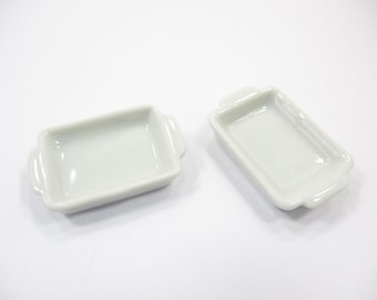 2 bandejas para hornear blancas de 20 x 25 mm para miniaturas de casas de muñecas, cerámica blanca, 10900