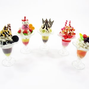 Dollhouse Miniature Food 5 Ice Cream Beverage 1:6 16311