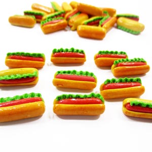 10 Miniature Hot Dog Dollhouse Bakery Bread Handmade Dollhouse Miniature Food Decoration Supply Jewelry Food Charms Dollhouse Fast Food 3599