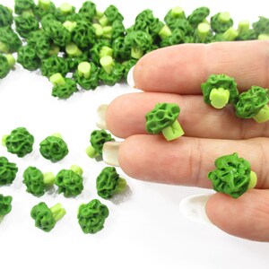Lot 100 Miniature 1/12 Broccoli: Clay Dollhouse Food Vegetable Charms Wholesale
