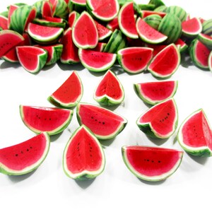 1:6 Dolls 10 Slice Watermelon Miniature Fruit Dollhouse Miniature Loose Food Diorama Accessory Supply Jewelry Mini Tiny Fruit Charms 15530
