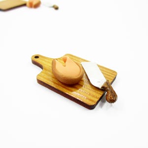 Dollhouse Miniatures Food Preparation Salmon Knife On Wooden Board 13704