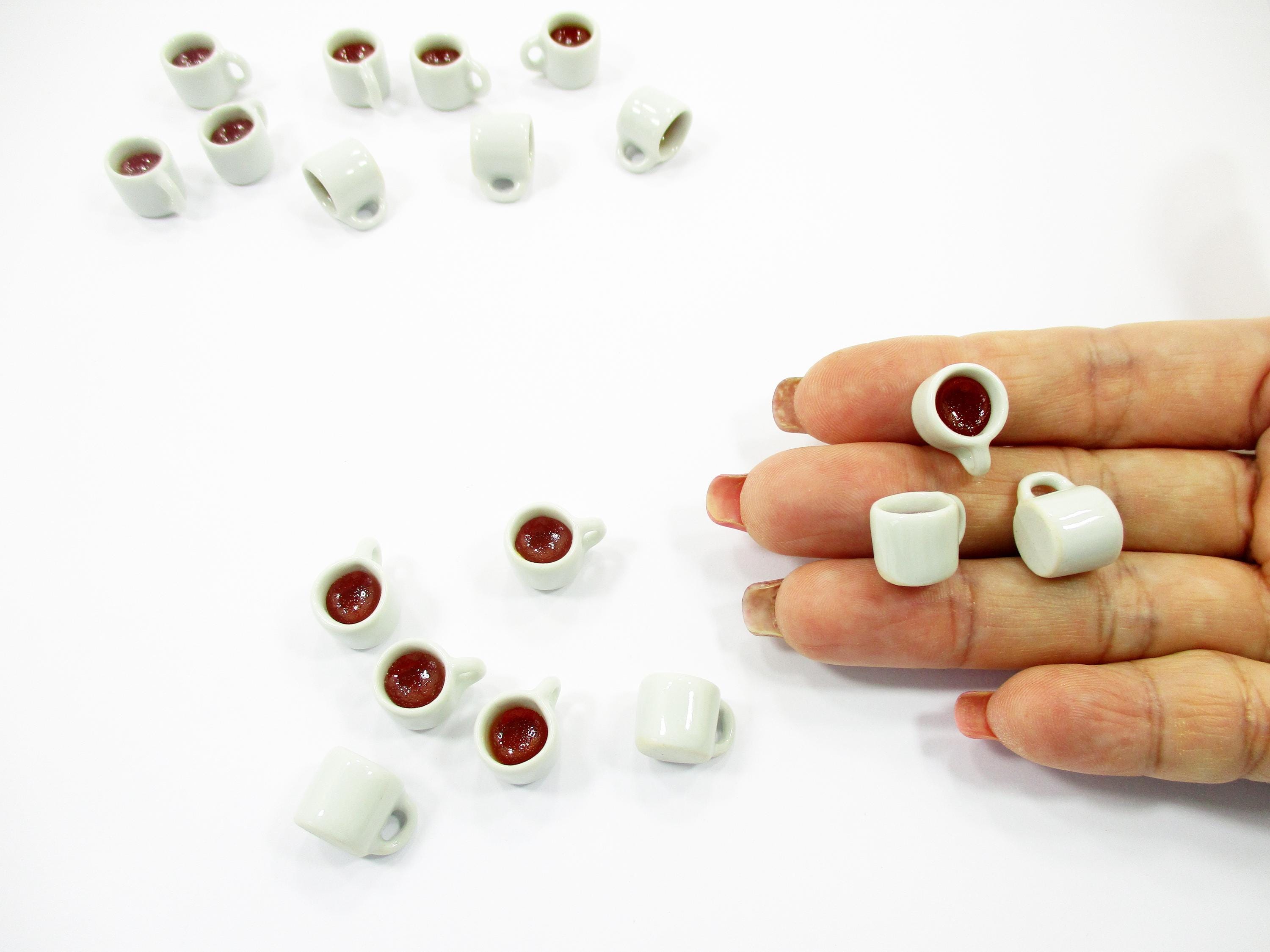 UPKOCH Set 30 Mini Tazze Per Casa Delle Bambole - Accessori In ABS Realistici Per Bevande, Tè E Acqua, Decorazione In Miniatura Per Diorami E Giochi - 5