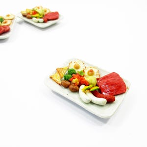 Dollhouse Food Tiny Mini Doll Breakfast Grill Meat Ham Barbecue Sausage Fried Egg  Food on Plate Miniature 1:6 Lunch Supply Accessory 15848