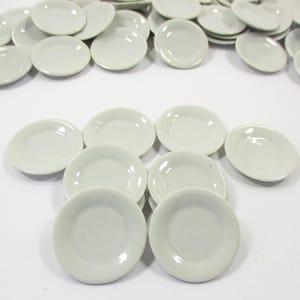 10x30mm White Round Plate Dish Ceramic Kitchenware Dollhouse Miniature 10850