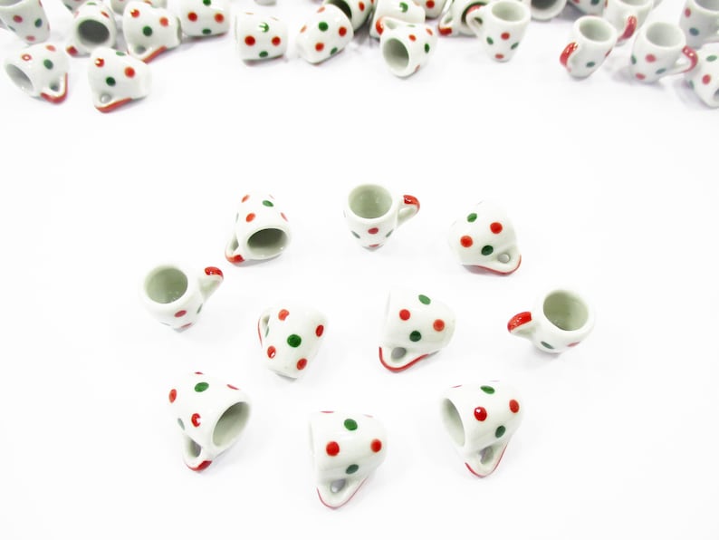 Taza de cerámica para té y café con 10 manchas de pintura verde y roja, miniatura para casa de muñecas 13224 imagen 3