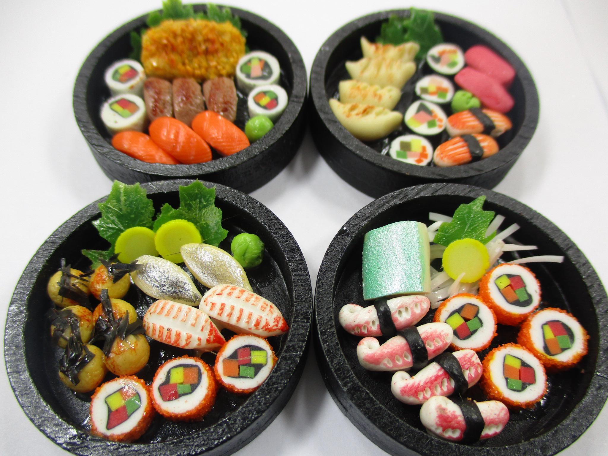 重箱　ミニチュア寿司付き 1:12 Dollhouse Miniature Food 4 Sushi Box Lunch Japanese Food Doll