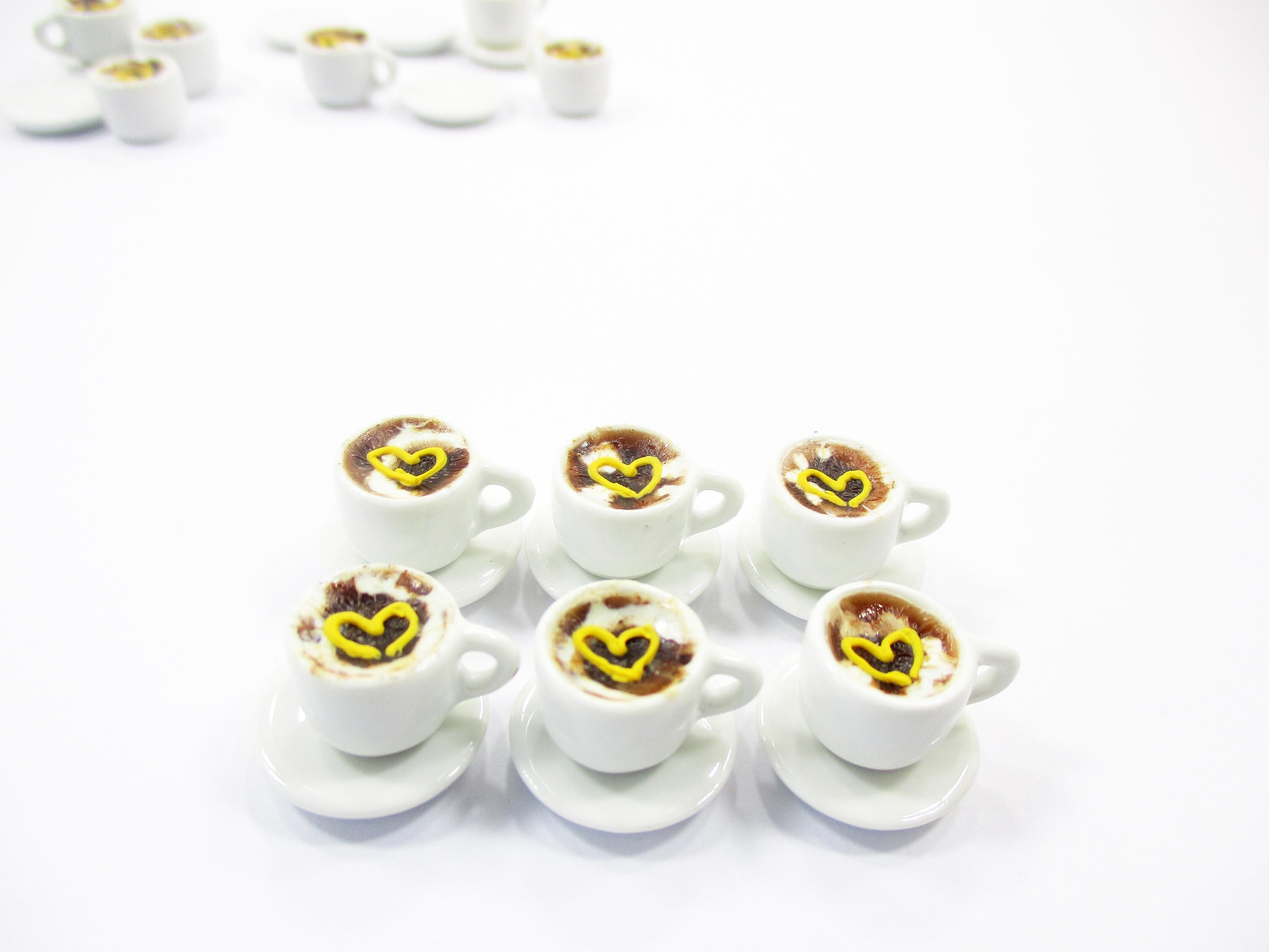 Miniatura Tazza Caff&egrave; Cuore Cioccolato Scala 1:12 Per Casa Delle Bambole - Fatta A Mano