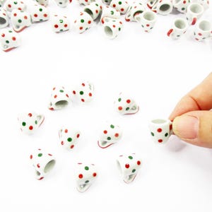 Taza de cerámica para té y café con 10 manchas de pintura verde y roja, miniatura para casa de muñecas 13224 imagen 5