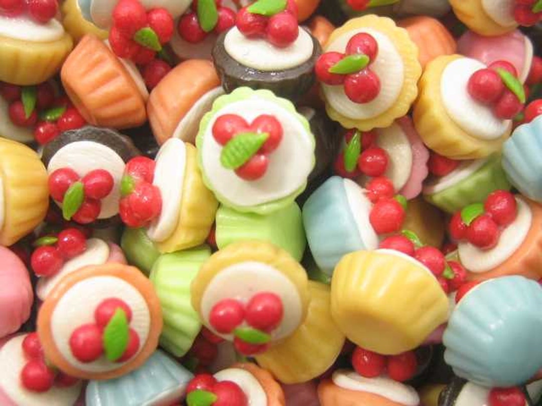 Dollhouse Miniature Food Lot 50 Mixed Color Miniature Cupcakes Cherry