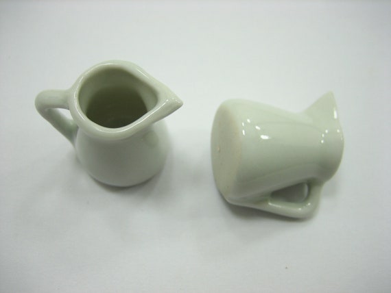 Dollhouse Miniatures Kitchenware Tableware Ceramic White Pitcher Jug Lot Set x10