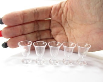 1:6 Miniature Clear Acrylic Water Goblet, Play Scale Fashion Doll Dessert Parfait Cup Prop