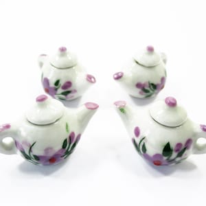 4 Cafeteras, teteras, flores lilas, pintura, miniaturas, cerámica, suministros para casa de muñecas, 12934