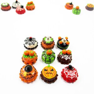 Dollhouse Miniature Food 9 Mini Halloween Mixed Cake 1.5 cm Bakery Supply 15452