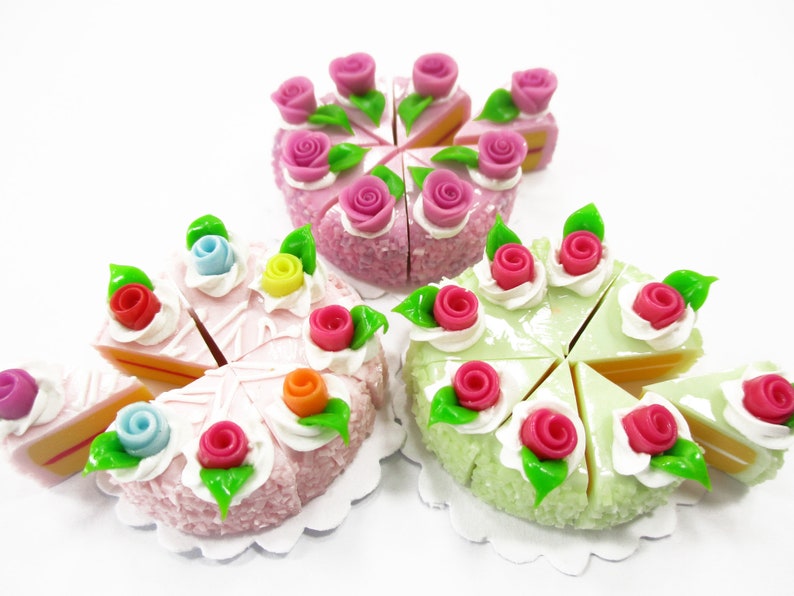 7 Mini Gift Cakes Handmade Dollhouse Miniatures Food Supply Deco Chritsmas