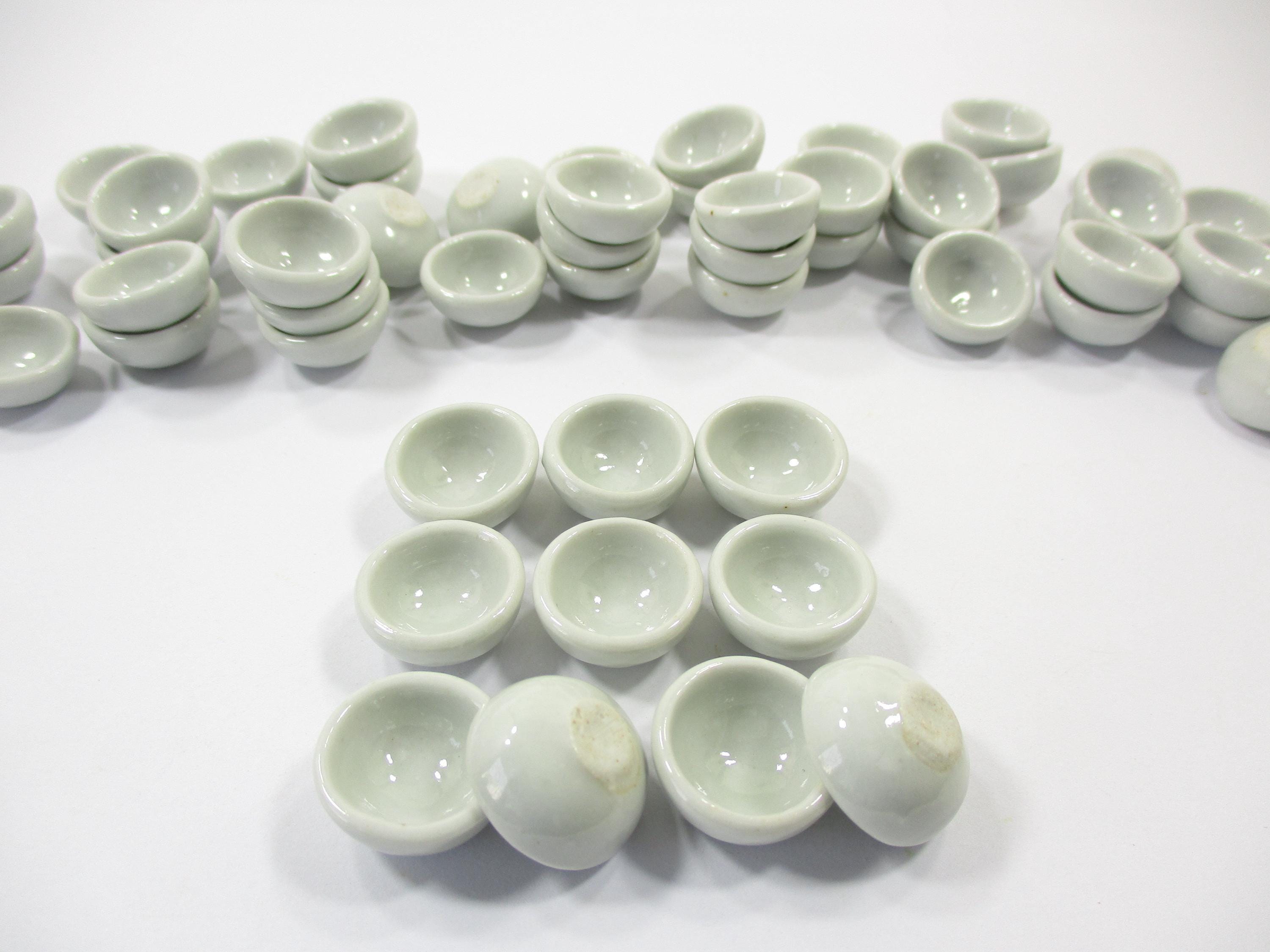 White Scallop Bowls - Set of 4 - In The Roundhouse White Scallop Bowls - Set of 4 - In The Roundhouse