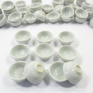 10x18 mm New Kitchen ware White Bowls Dolls House Miniatures Ceramic 10591