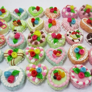 Dollhouse Miniature Food 30 Mixed Fruit Flower Mini Cake 1.5 cm Sweet 16599
