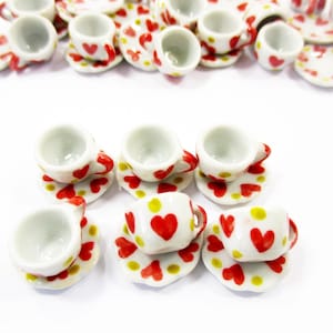 6/12 Herz Kaffeetasse Untertasse Jakobsmuschel Teller Puppenhaus Miniatur Keramik #S 12616