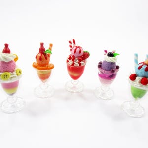 Dollhouse Miniature Food 5 Ice Cream Beverage 1:6 16313